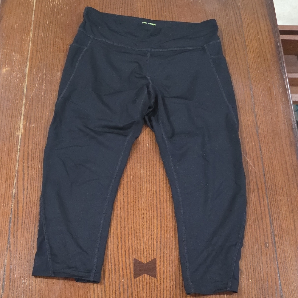 Tek Gear Black Capris